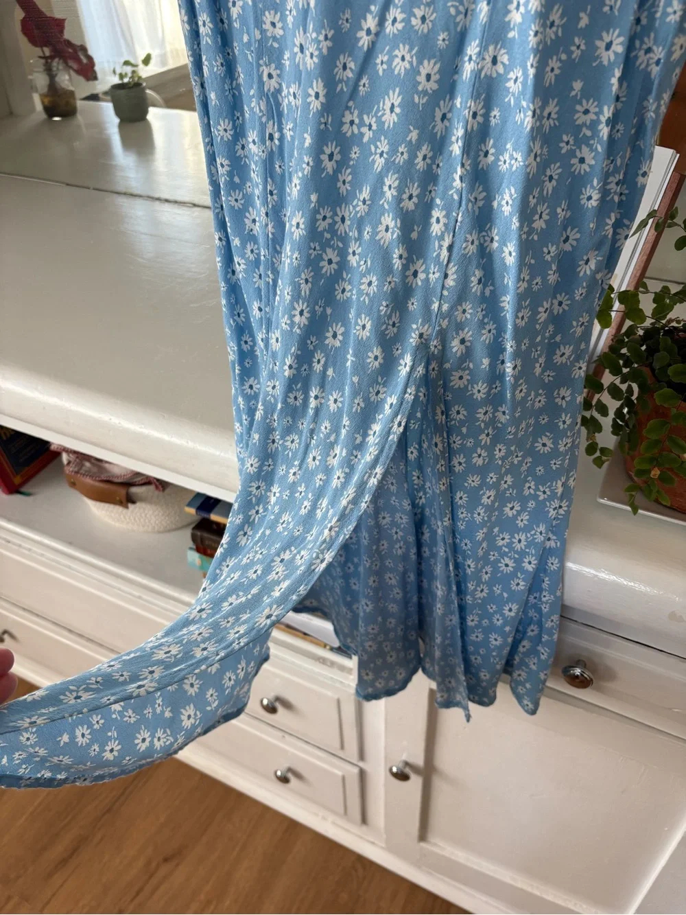 August Sky Blue Daisy Print Midi Skirt - Picture 3 of 6